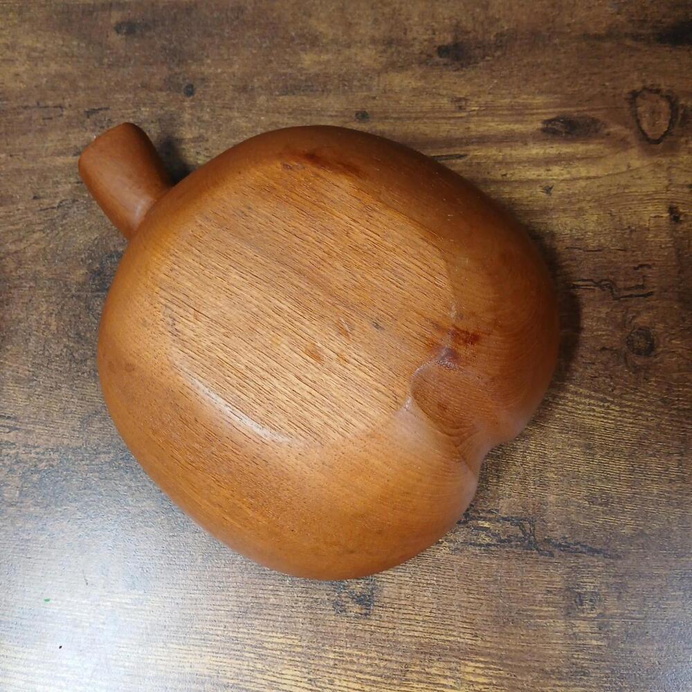 Vintage Apple shaped Wood Fruit Bowl, 9.5" x  7.75" x 3 " - Picture 6 of 6